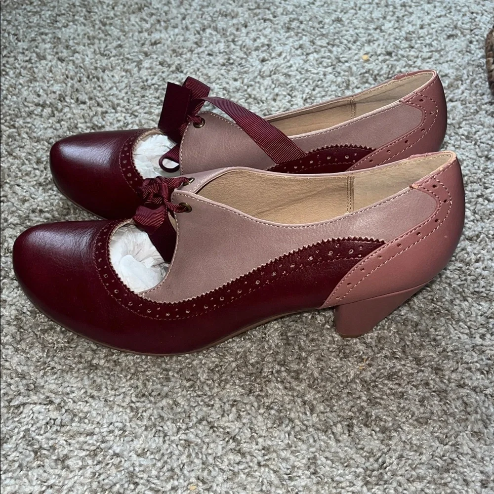 Chelsea Crew Monroe Heels by Chelsea NEW
ModCloth pinups shoes - Picture 3 of 13